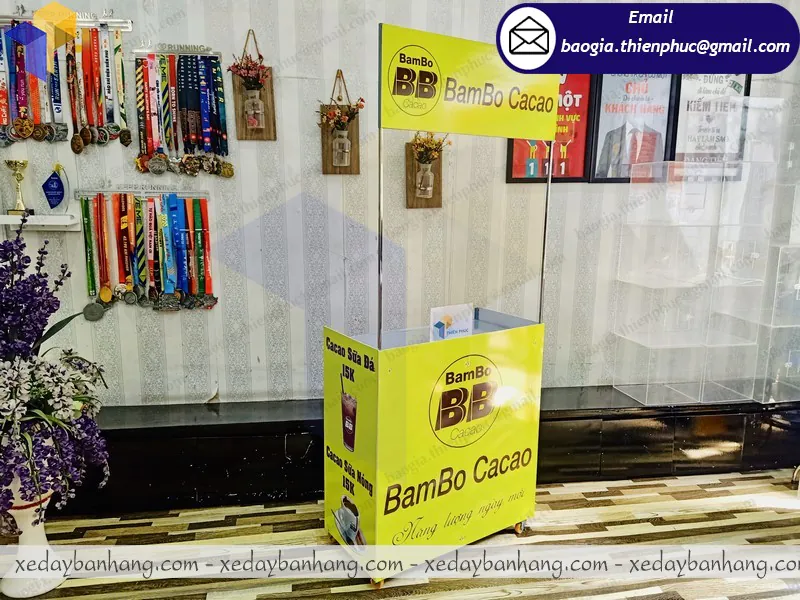 đóng  booth sampling sắt bán cacao rẻ đẹp