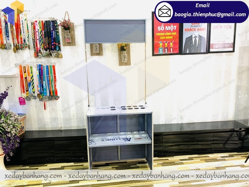 gia công booth sắt bán cafe