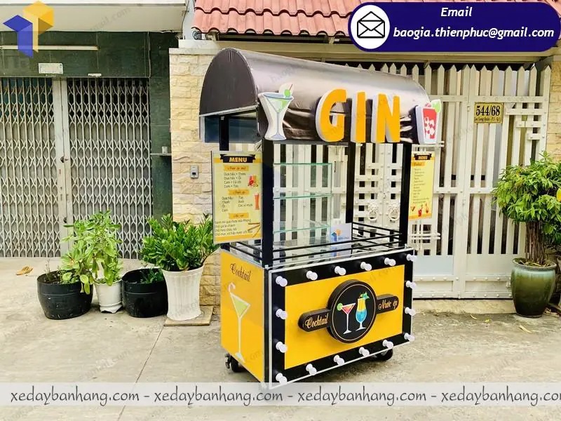 gia công tủ bán nước ép bằng inox