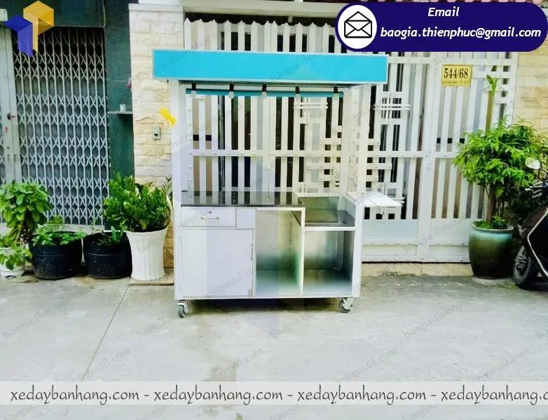 gia công xe đẩy inox bán bánh mì