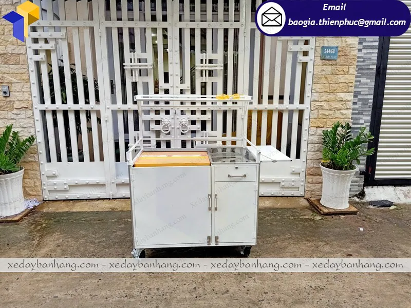 giá tủ bán trà sữa