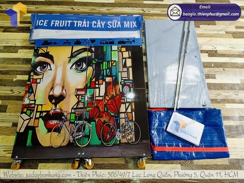 hình ảnh quầy bán trái cây tô vỉa hè