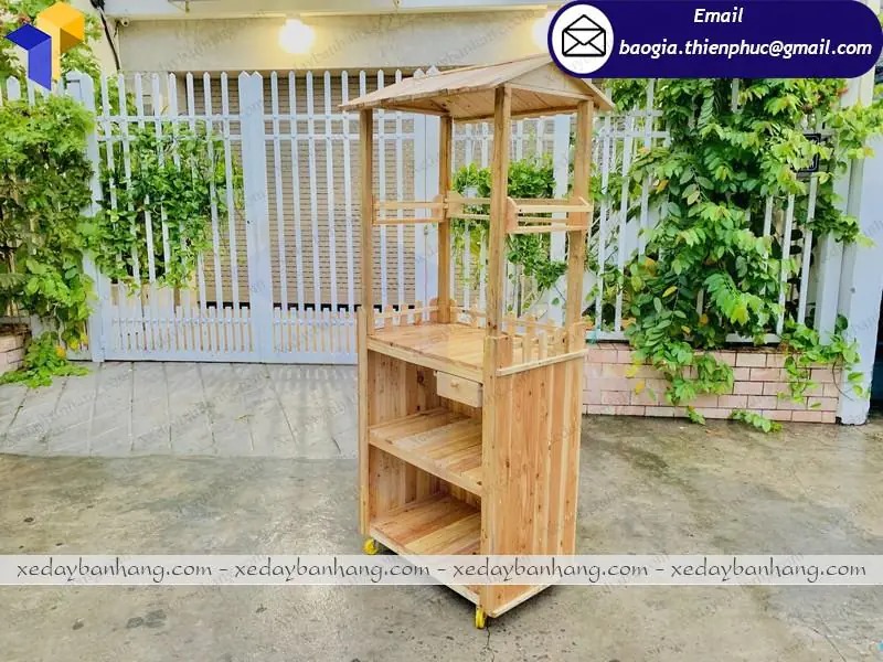 hình ảnh quầy gỗ bán trà sữa