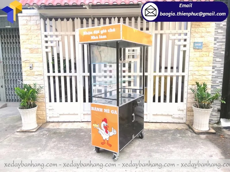 hình ảnh xe đẩy inox bán bánh mì