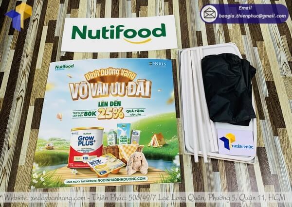 In Booth nhựa trưng bày sản phẩm tại sự kiện đẹp đơn giản vận chuyển nhanh