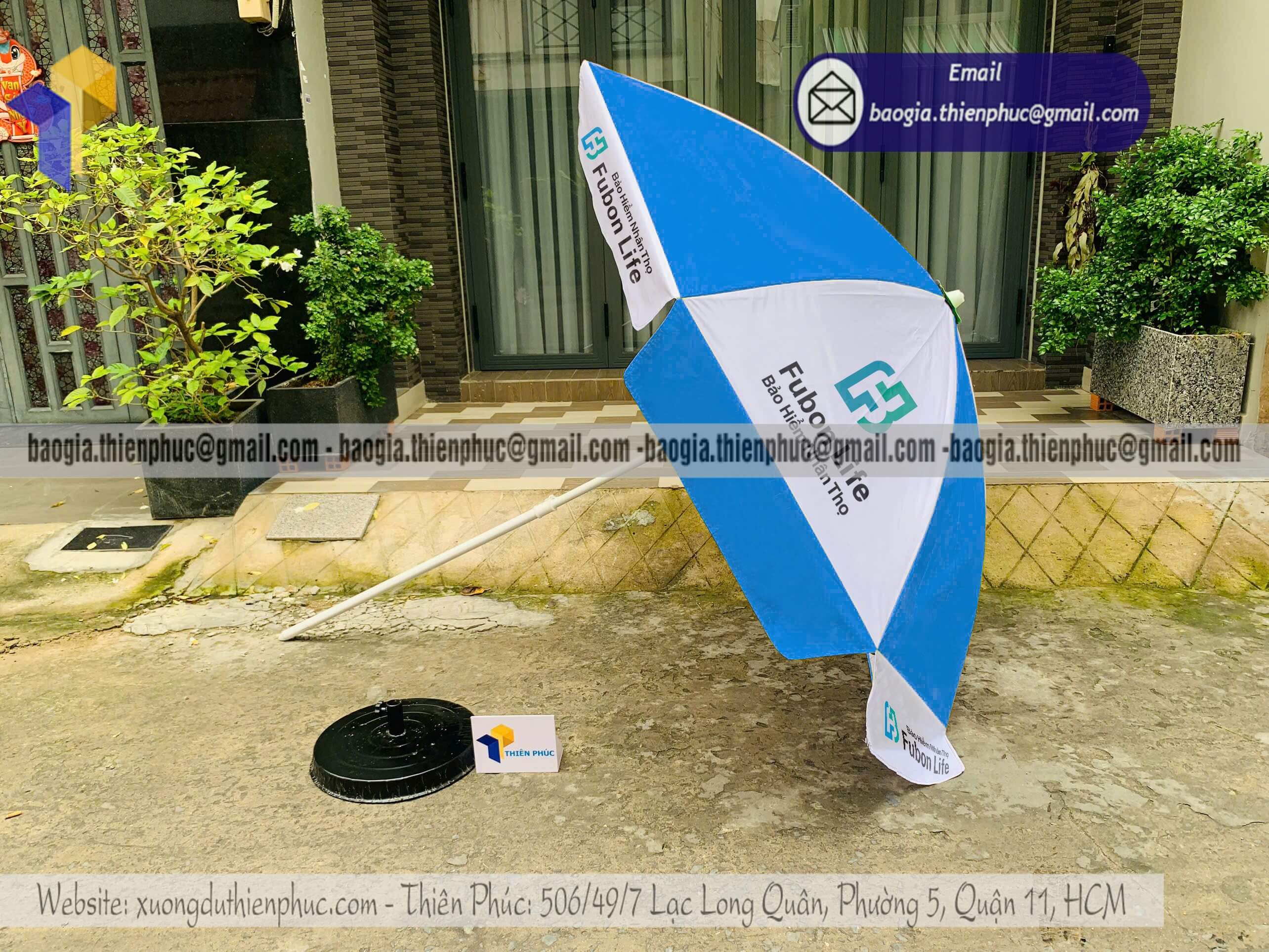 In dù tròn quảng cáo ngoài trời chịu gió chất lượng giá tốt cho quán trà sữa nước giải khát