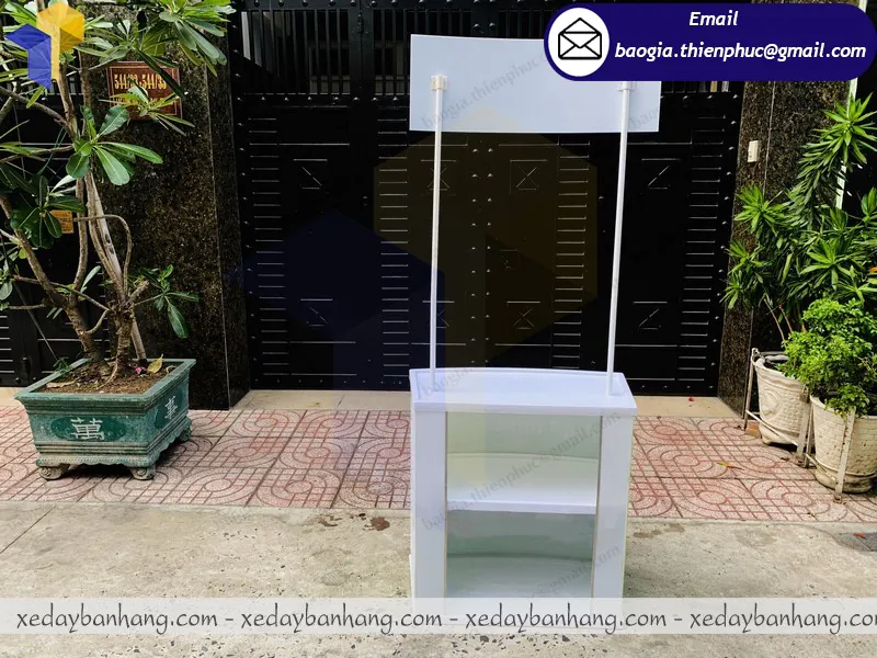 mẫu booth nhựa bán sản phẩm đẹp da