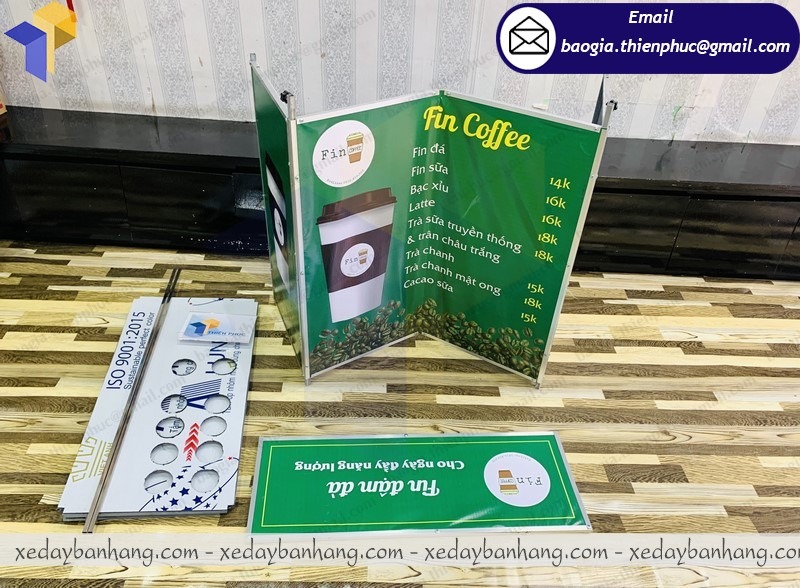 mẫu booth sắt bán cafe đẹp