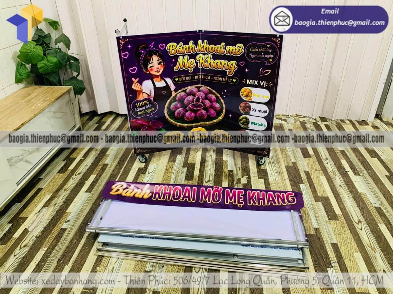 Mẫu quầy xếp gọn bán bánh khoai mỡ di động bán rong có thể in logo thương hiệu menu