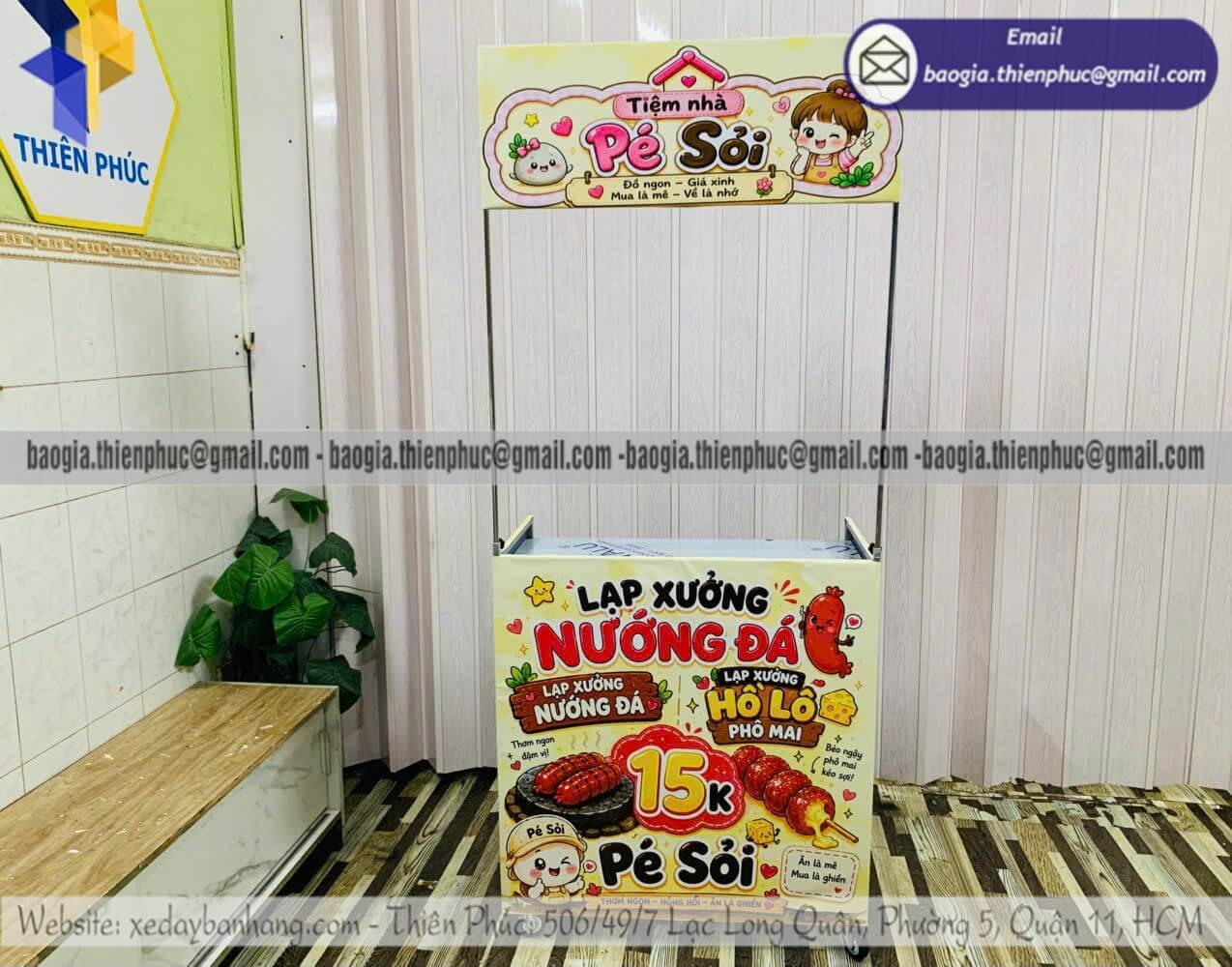 Mẫu xe xếp bán lạp xưởng nướng đá vỉa hè đẹp Mẫu xe xếp bán lạp xưởng nướng đá vỉa hè đẹp