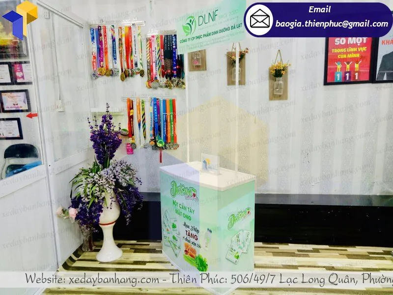 mua booth nhựa bán thực phẩm ở đâu