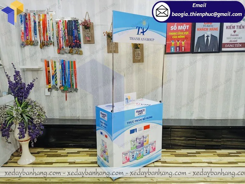 mua booth sampling sắt lắp ráp ở đâu