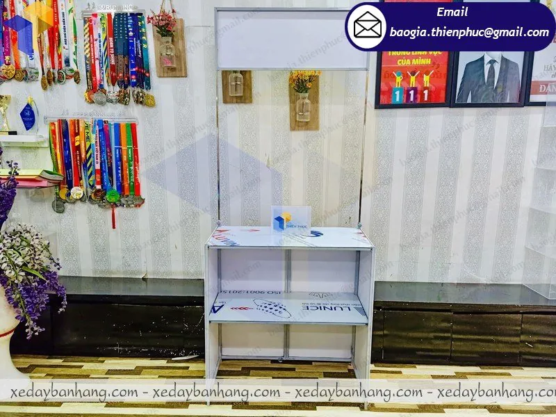 mua booth sắt mini quảng cáo ở đâu