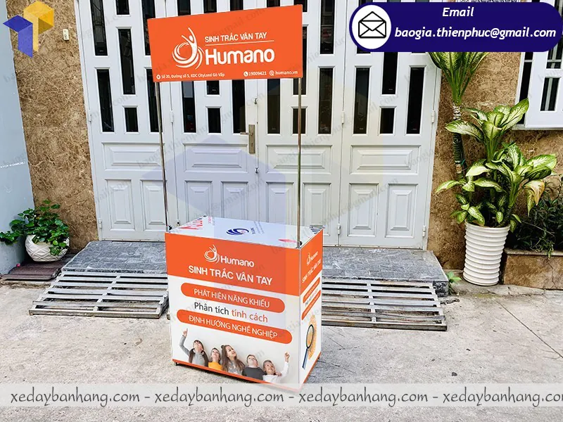 mua quầy sampling sắt trưng bày giới thiệu ở đâu