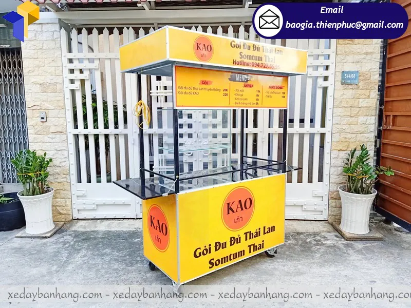 xe bán gỏi đu đủ thái lan