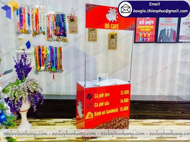 nơi bán booth sắt bán cafe pha máy
