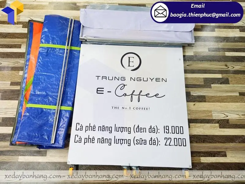 xe lắp ráp bán cà phê