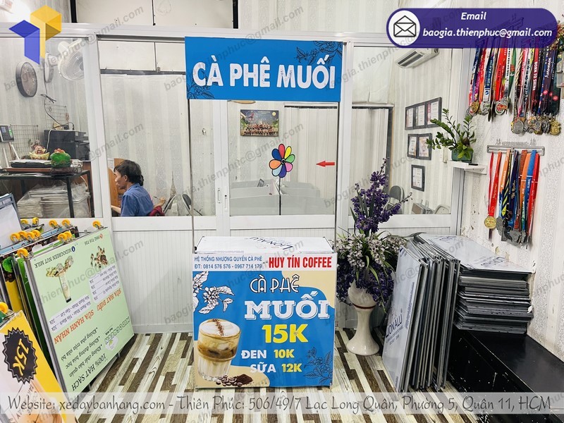 quầy bán cà phê muối mang đi