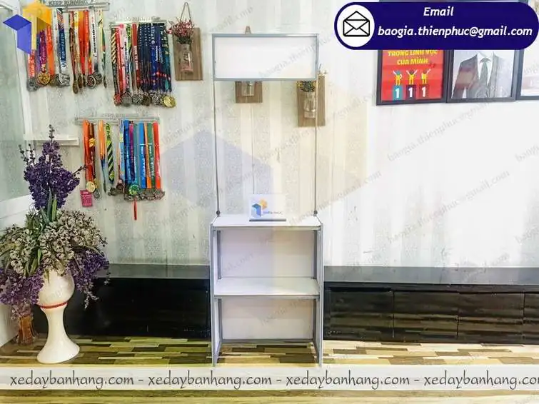 quầy bán cafe bằng sắt lưu động