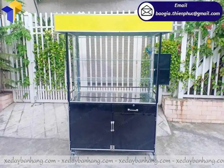 quầy bán sinh tố trà sữa mang đi
