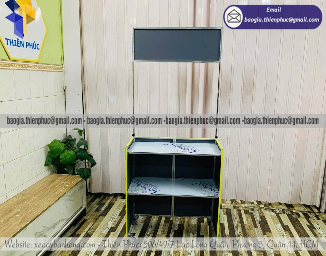 Quầy lắp ráp bán bún nước tương xếp mở di động khung sắt ốp bạt 2 da in logo thương hiệu