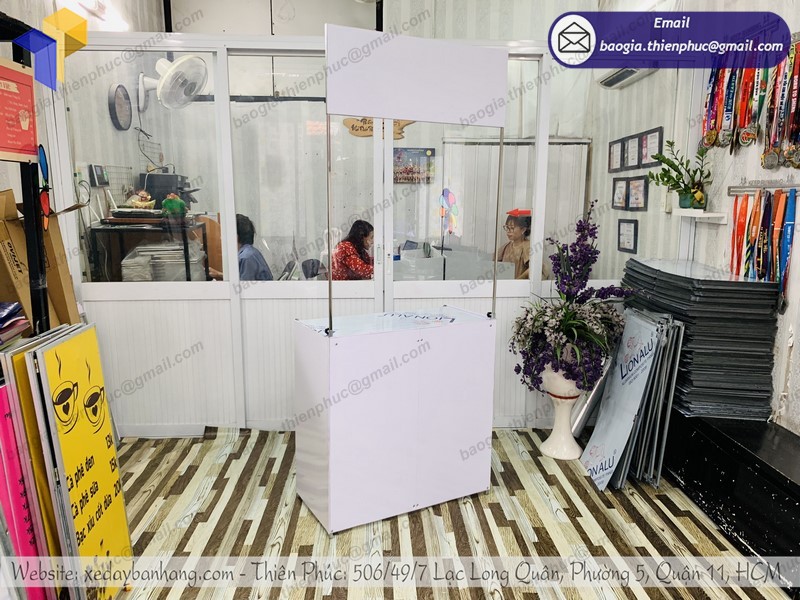 quầy lắp ráp bán hàng lưu động tphcm