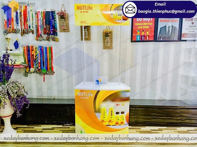 quầy nhựa bán hàng lưu động