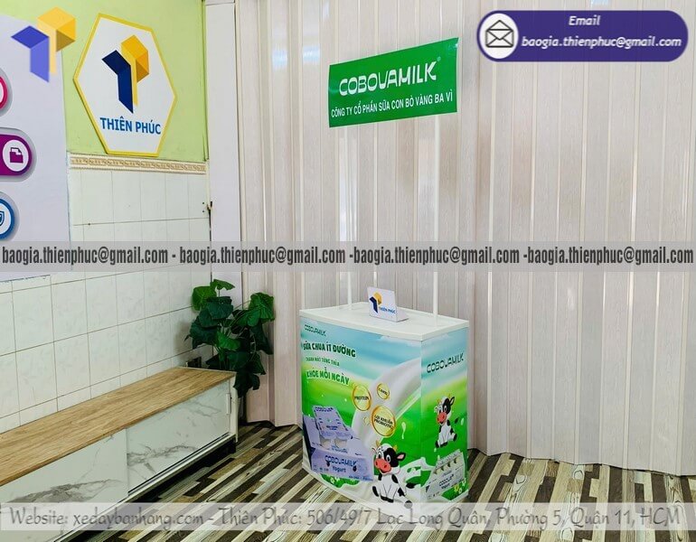 Quầy nhựa quảng cáo sản phẩm cho PG sampling quảng cáo thương hiệu cho event marketing