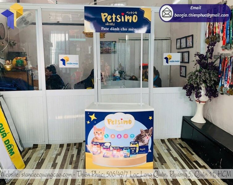Quầy sampling nhựa tiếp thị pate dành cho mèo Bến Tre