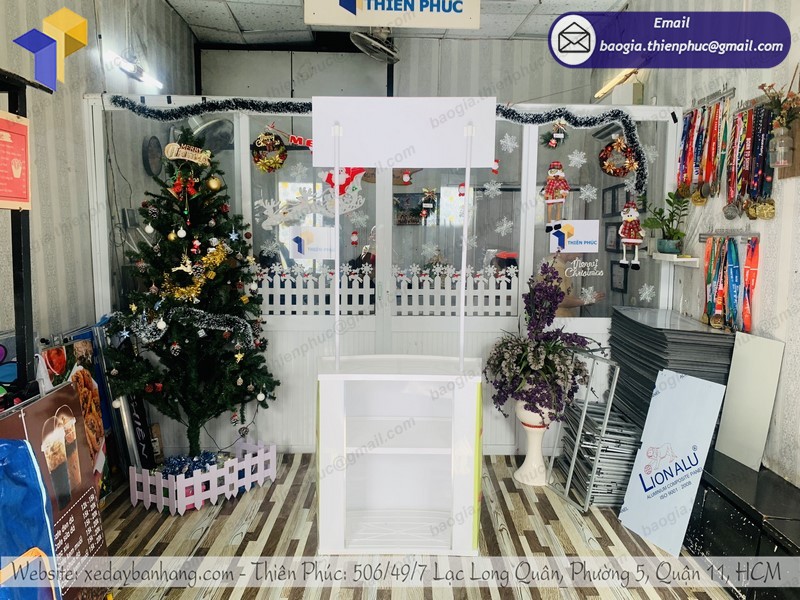 quầy quảng cáo sản phẩm đẹp