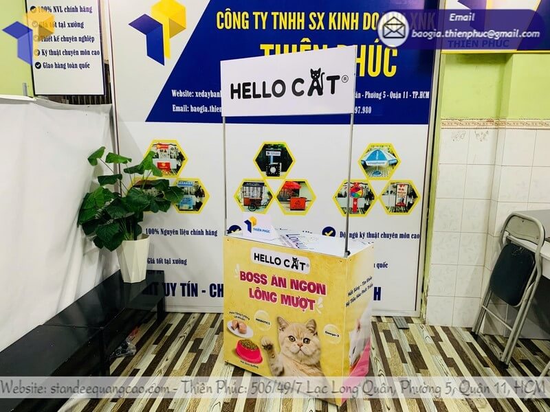 Mẫu quầy sampling thức ăn mèo hot nhất 2025