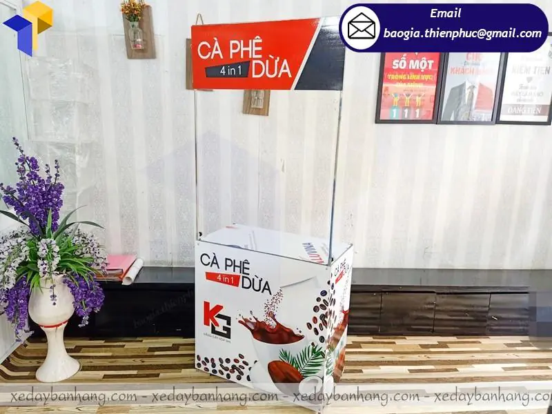 mẫu quầy sắt bán hàng lưu động đẹp