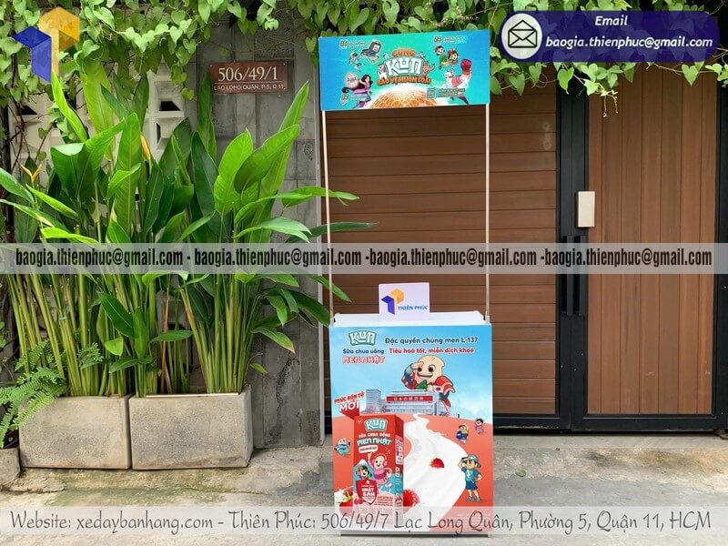 Quầy sắt cho PG phát hàng dùng thử tại siêu thị Quầy sắt cho PG phát hàng dùng thử tại siêu thị