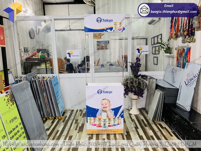 quầy sắt quảng cáo mini