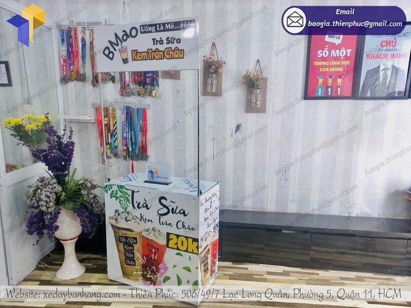 quầy trà sữa take away bằng sắt