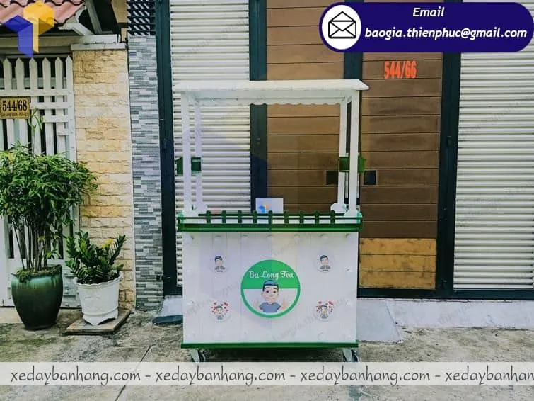 quầy xe bán trà sữa mang đi