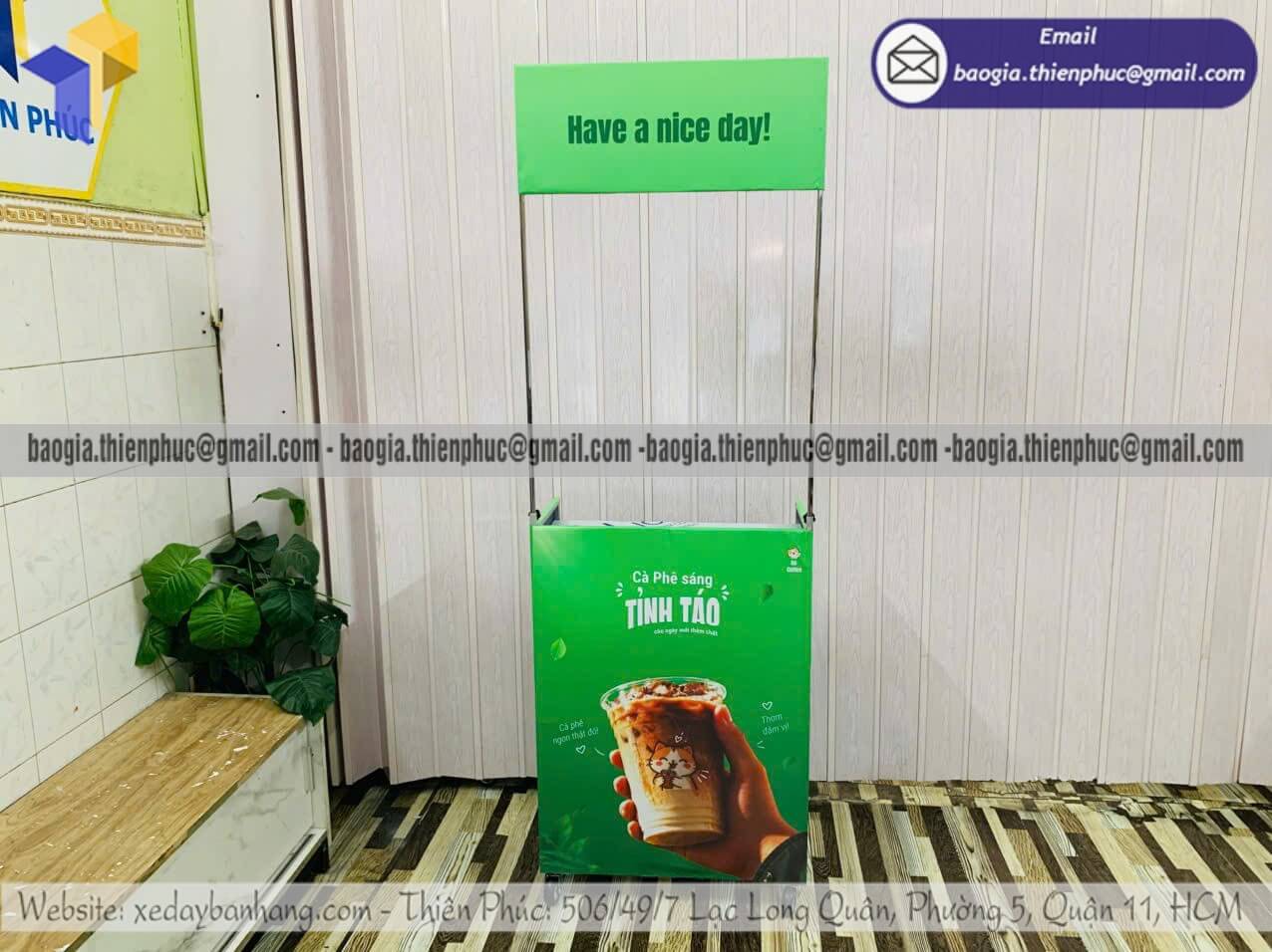Quầy xếp bán cafe cỡ nhỏ bằng khung sắt căng bạt