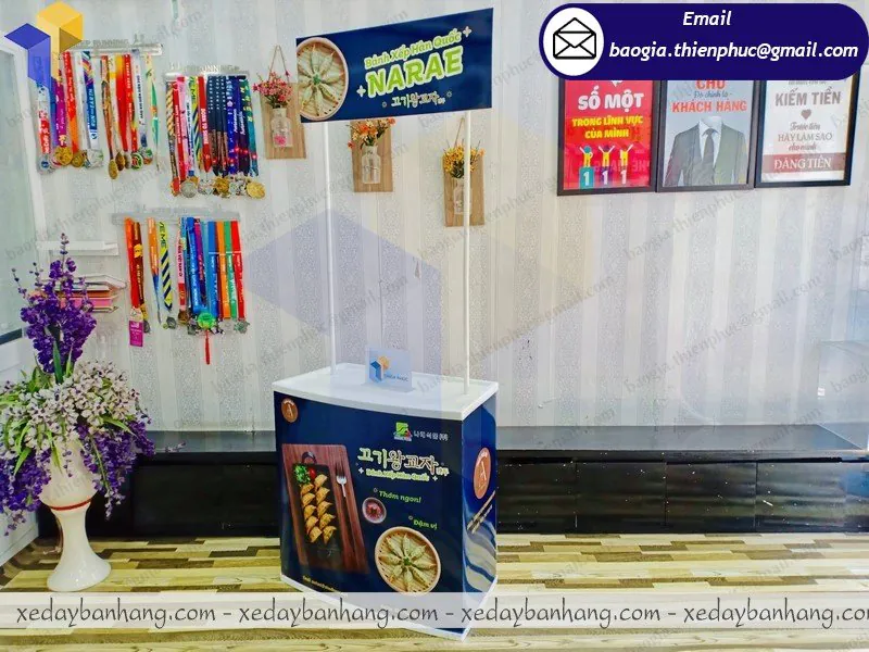 thiết kế booth bán hàng giá rẻ
