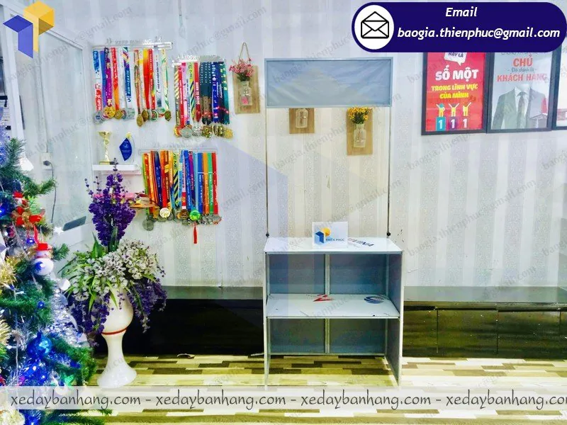 thiết kế booth sắt bán cafe phin theo yêu cầu