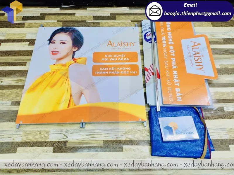 thiết kế booth sắt bán hàng theo yêu cầu