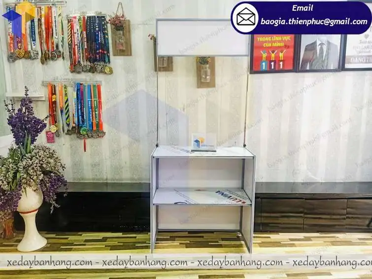 thiết kế quầy bán nước cam vỉa hè