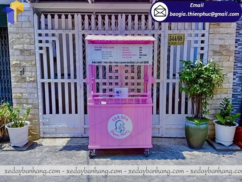 tủ bán trà sữa bằng gỗ