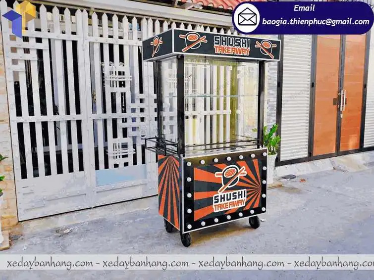 xe bán cơm cuộn vỉa hè bằng inox
