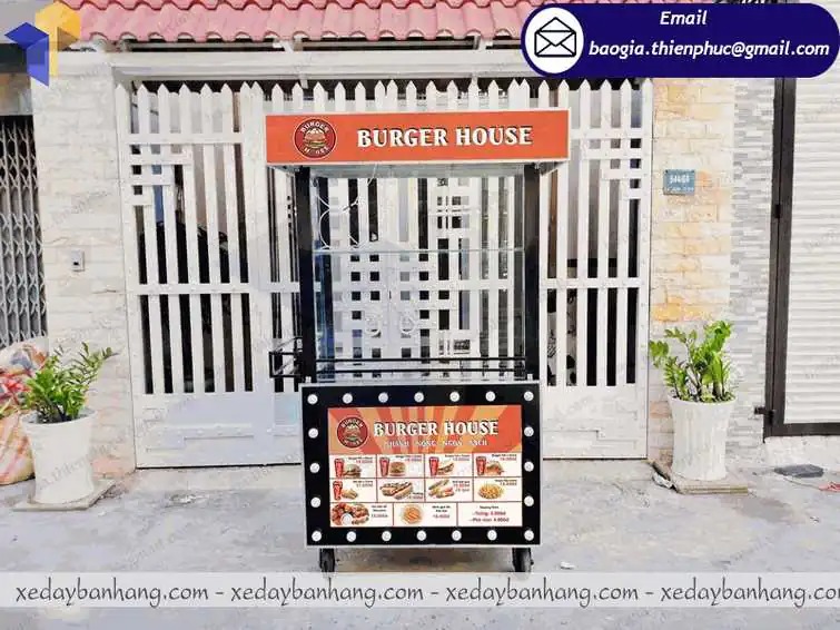 xe bán đồ ăn vặt bánh mì
