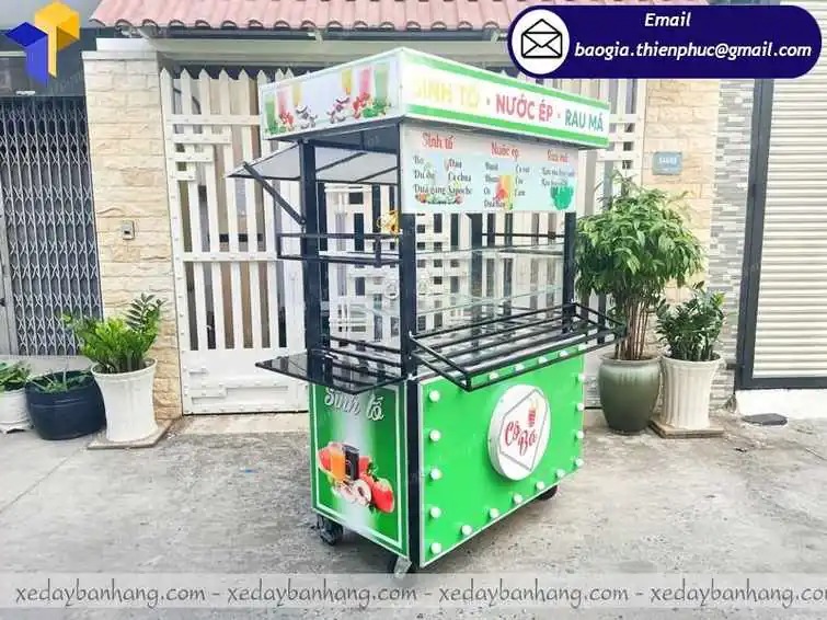 xe bán nước ép trái cây bằng sắt