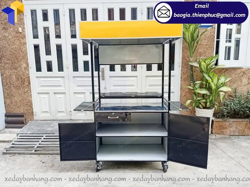 xe bán thức ăn nhanh lưu động bằng sắt