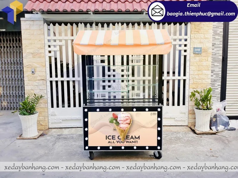 xe đẩy bán kem ốc quế
