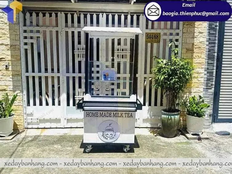 xe gỗ bán trà sữa take away