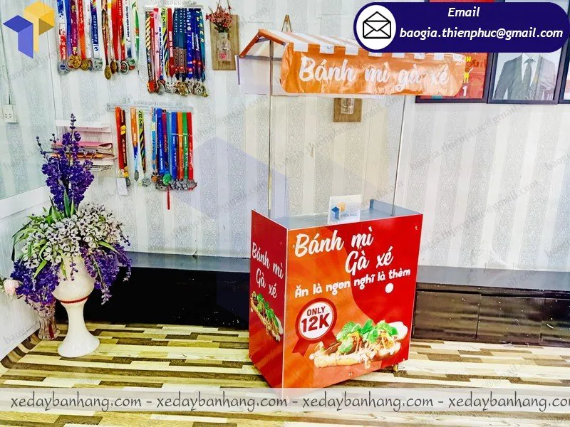 xe lắp ráp bán bánh mì gà xé giá bao nhiêu
