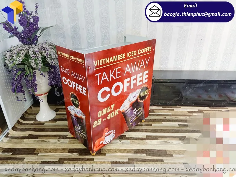 đóng xe lắp ráp bán cà phê